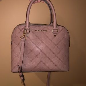 Michael Kors purse/ crossbody